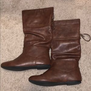 Brown boots